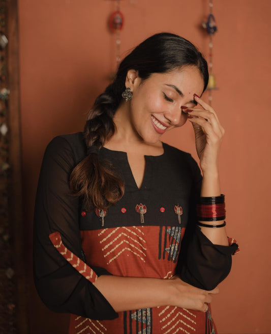 Designer Kurthi (Code - 1921 BK)