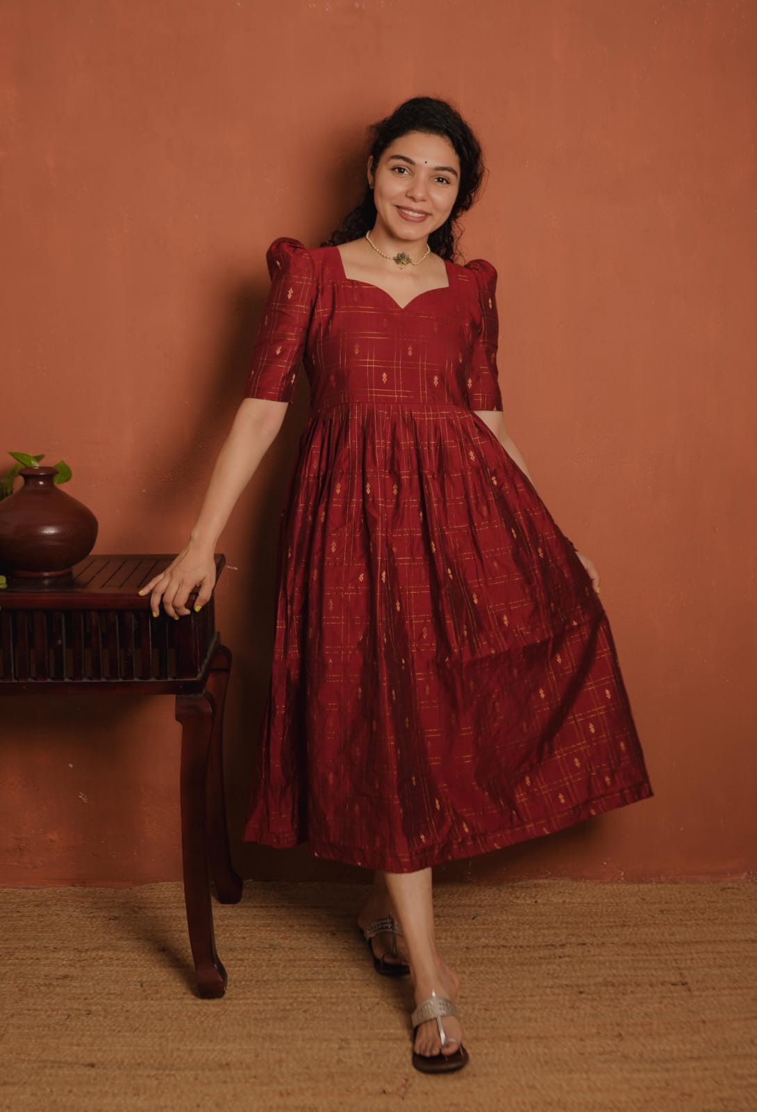 RS.700/- (50%Off on MRP Rs.1400/-) (Code - 1944 BK)
