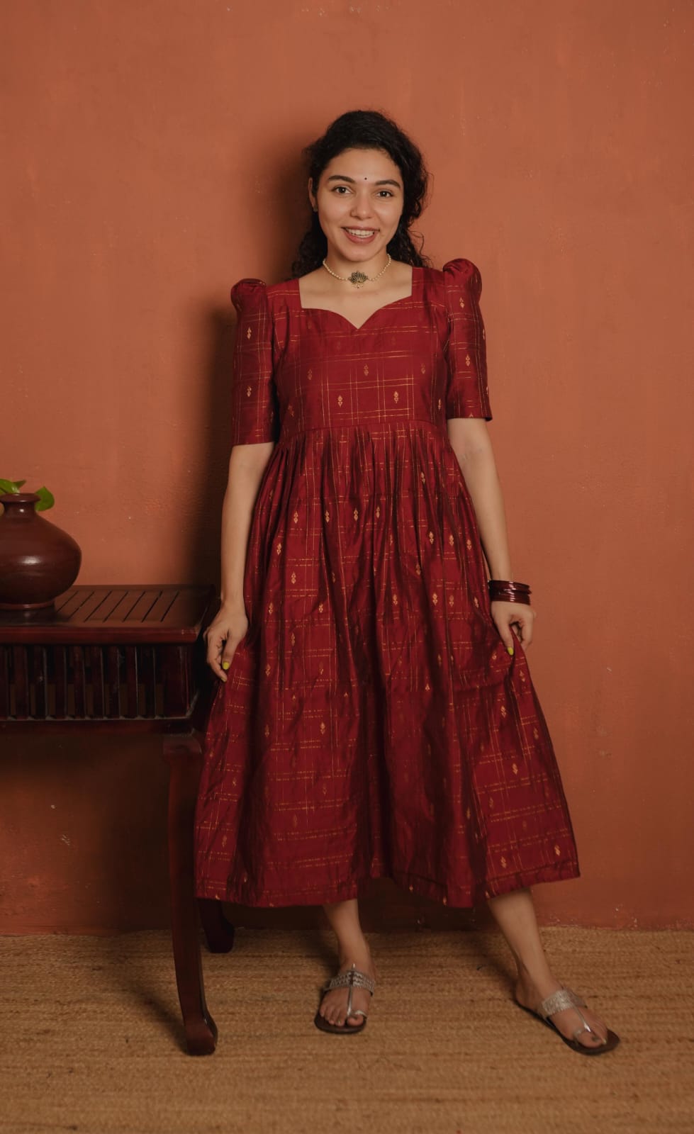 RS.700/- (50%Off on MRP Rs.1400/-) (Code - 1944 BK)