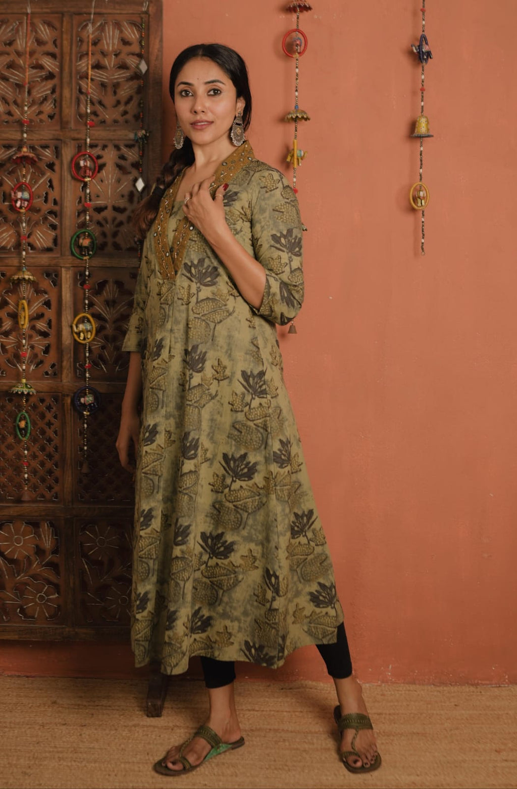 RS.700/- (50%Off on MRP Rs.1400/-) (Code - 1919 BK )