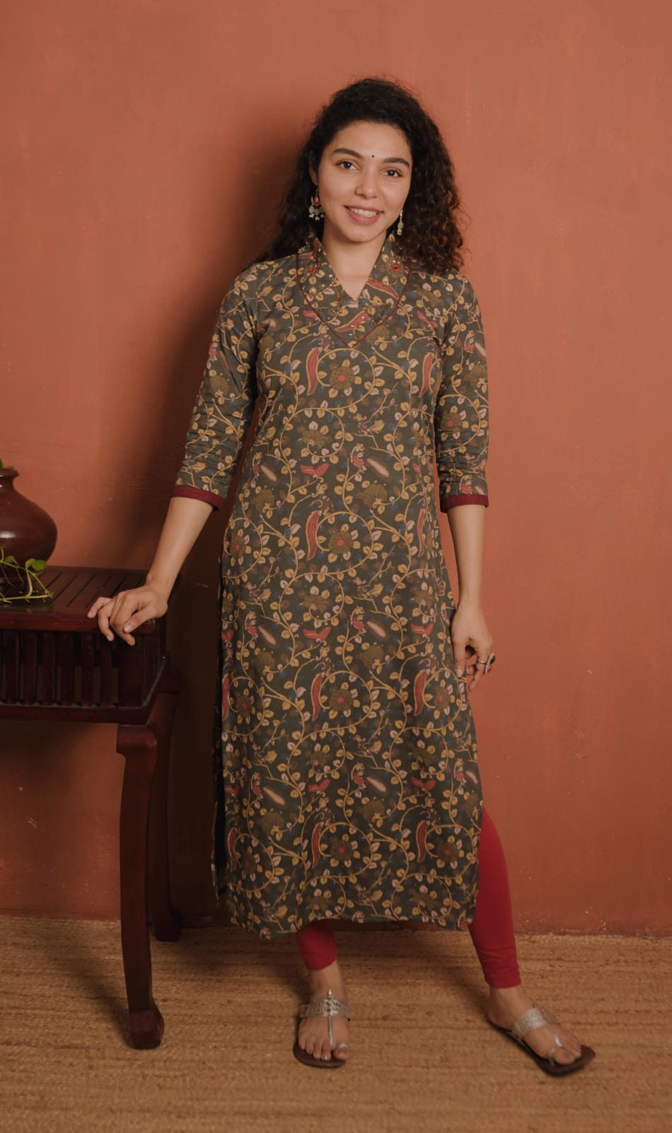 RS.750/- (50%Off on MRP Rs.1500/-) (Code - 1931 BK)