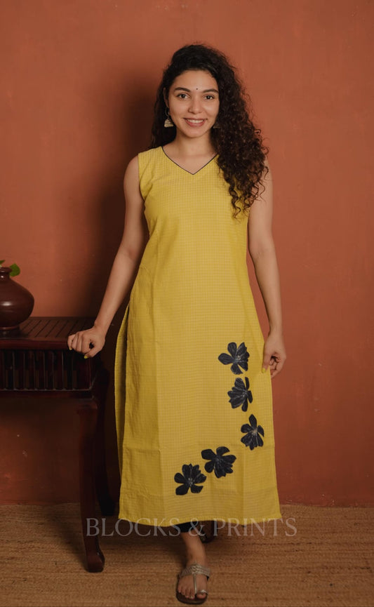 Designer Kuthri - (Code - 1947 BK)