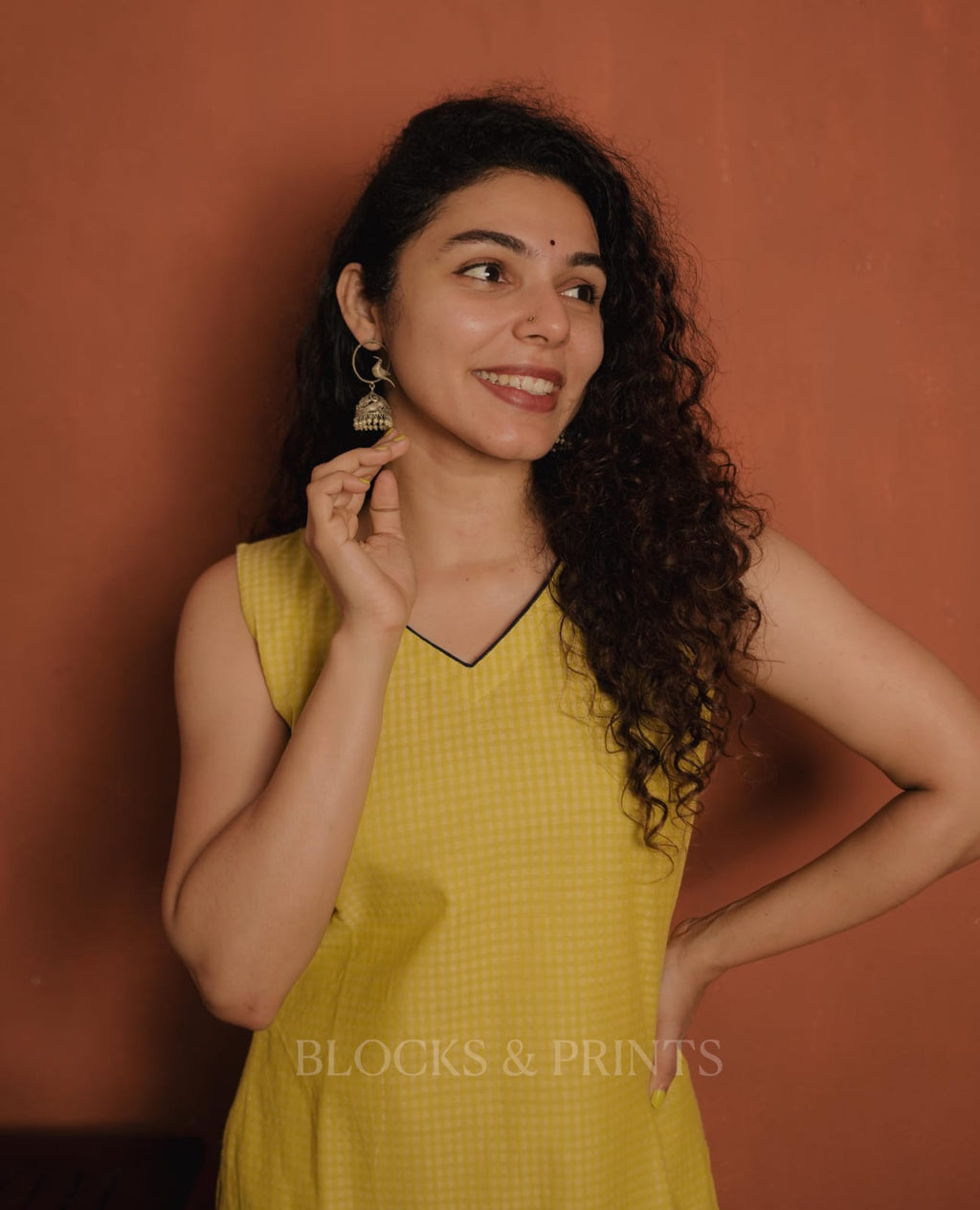 RS.600/- (50%Off on MRP Rs.1200/-) (Code - 1947 BK)