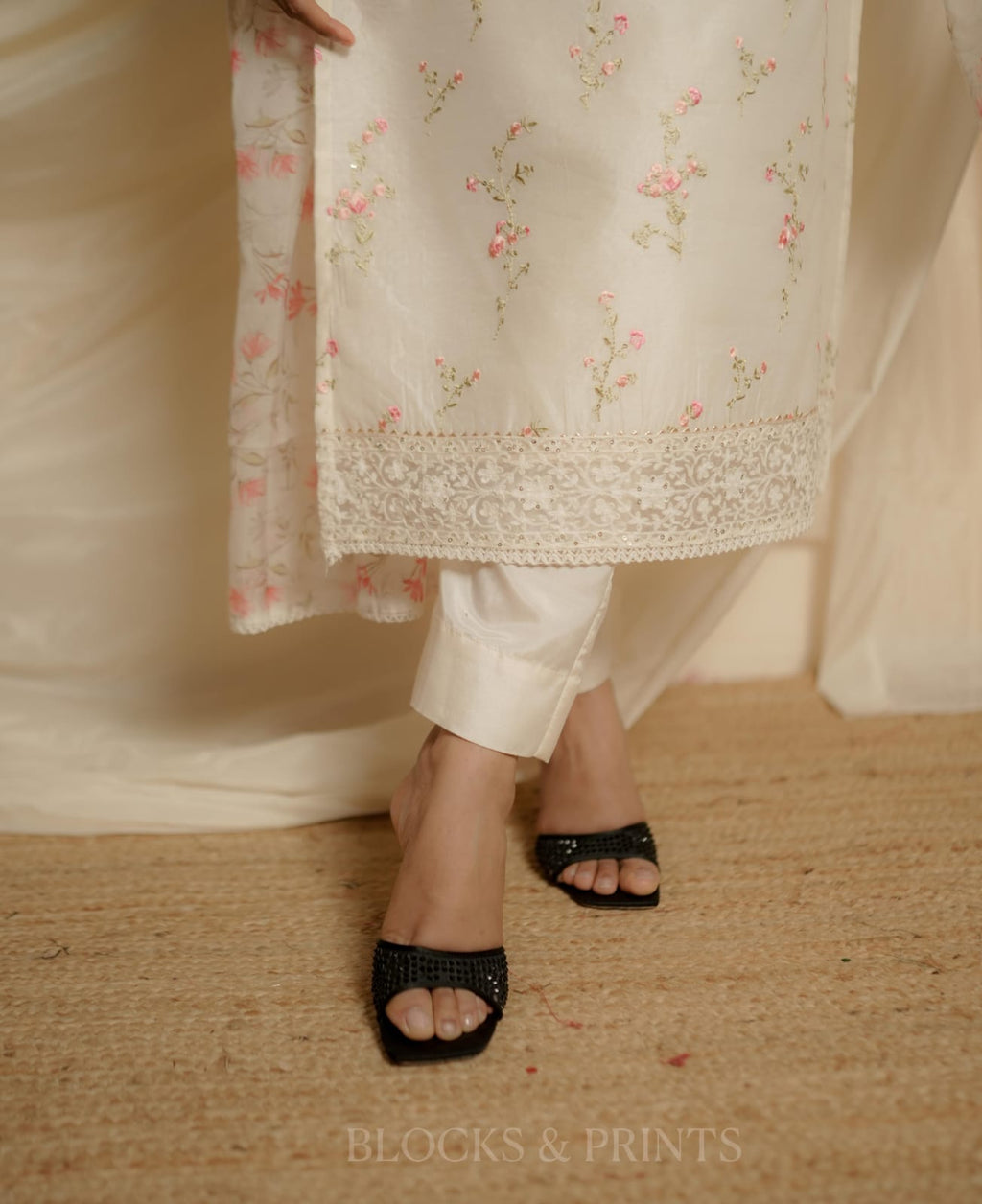 RS.900/- (50%Off on MRP Rs.1800/-) (Code - 1963 BK)