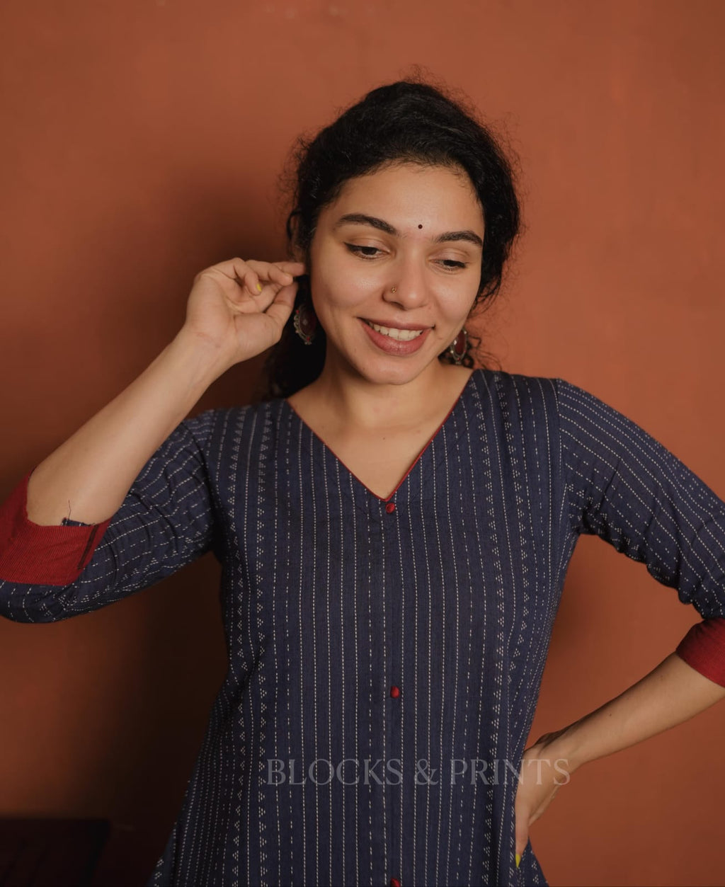 RS.640/- (50%Off on MRP Rs.1280/-)(Code - 1945 BK)