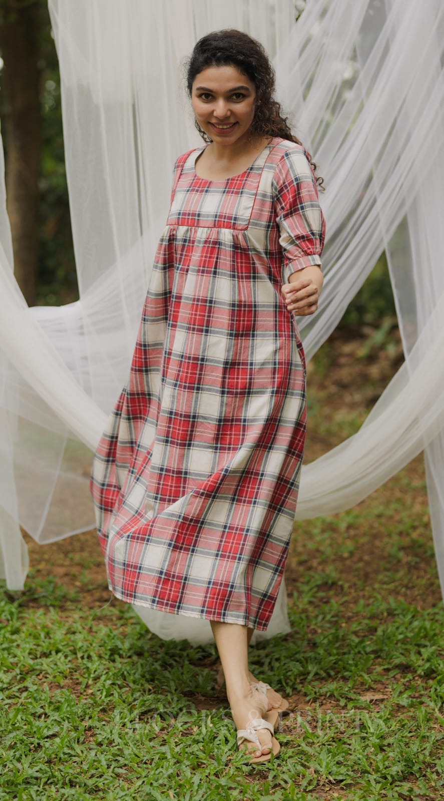 RS.550/- (50%Off on MRP Rs.1100/-) (Code - 1975 BK)