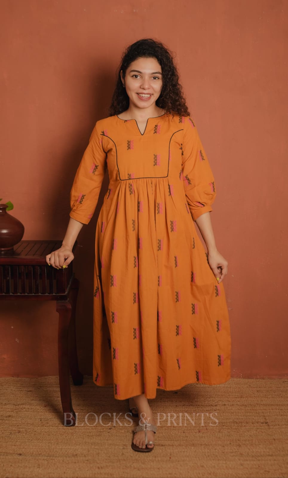 RS.640/- (50%Off on MRP Rs.1280/-) (Code - 1943 BK)