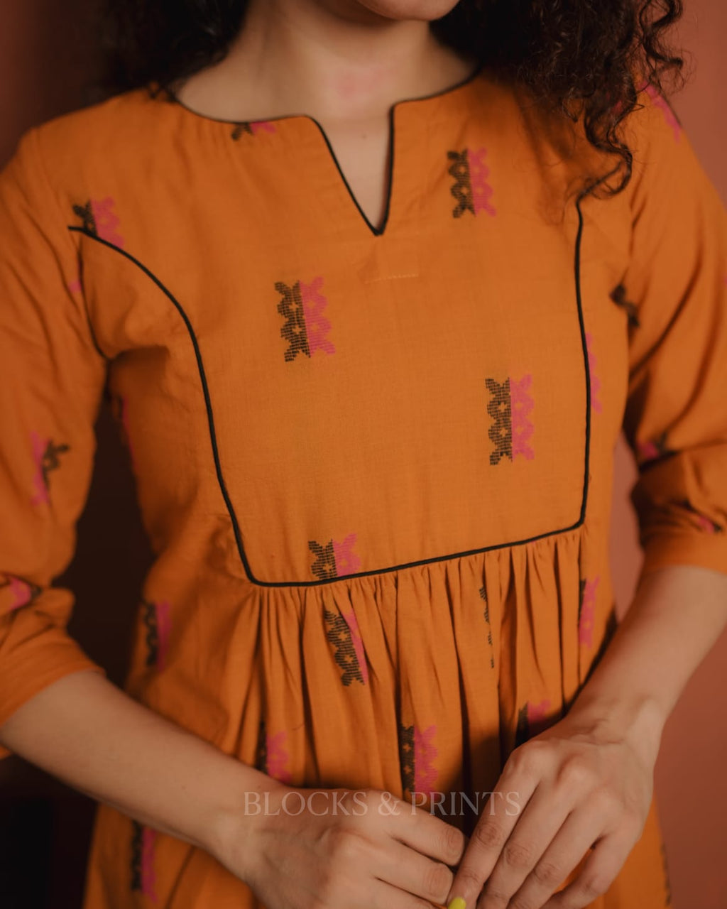 RS.640/- (50%Off on MRP Rs.1280/-) (Code - 1943 BK)