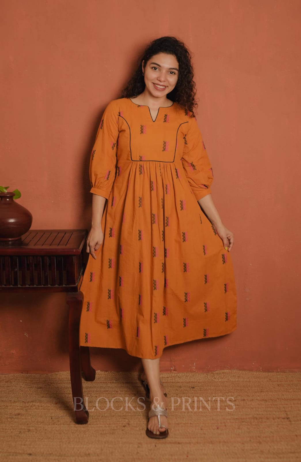 RS.640/- (50%Off on MRP Rs.1280/-) (Code - 1943 BK)