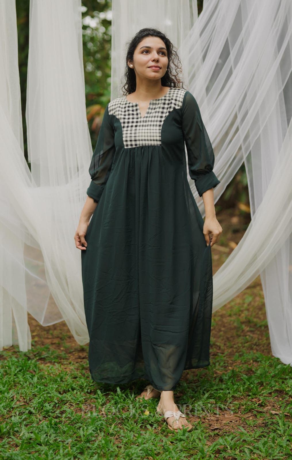 RS.700/- (50%Off on MRP Rs.1400/-)(Code - 1990 BK)