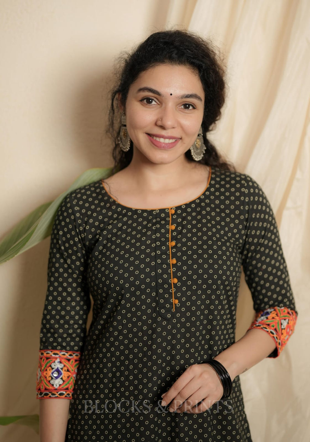 RS.550/- (50%Off on MRP Rs.1100/-) (Code - 1973 BK)