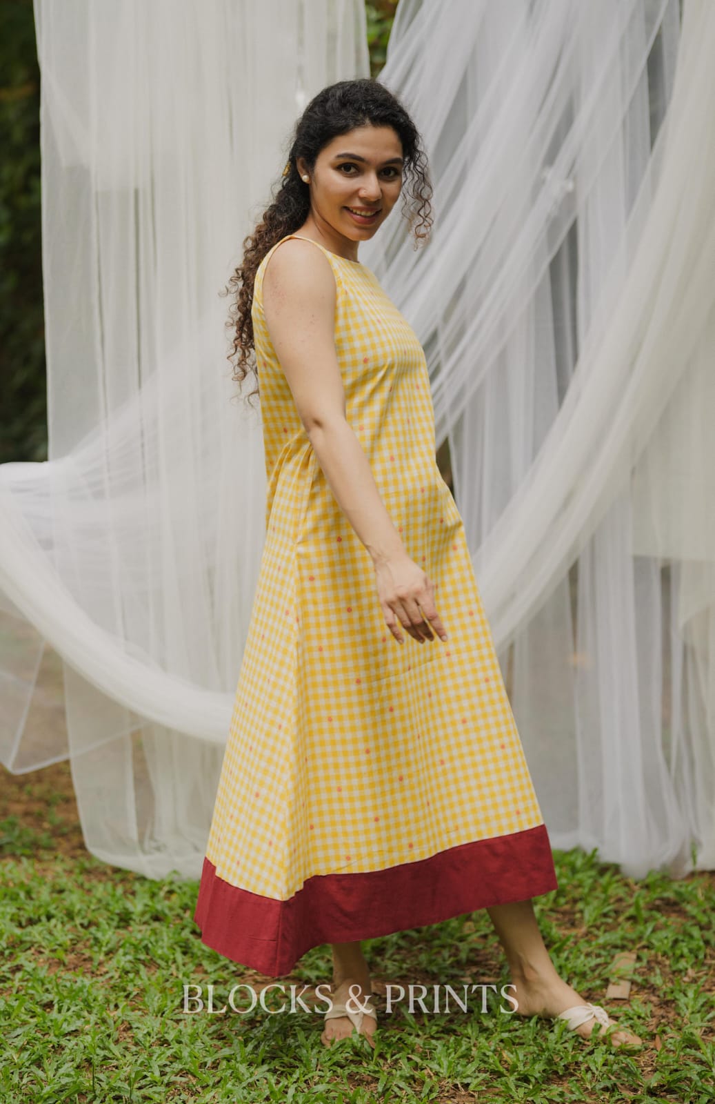RS.640/- (50%Off on MRP Rs.1280/-)(Code - 1982 BK)