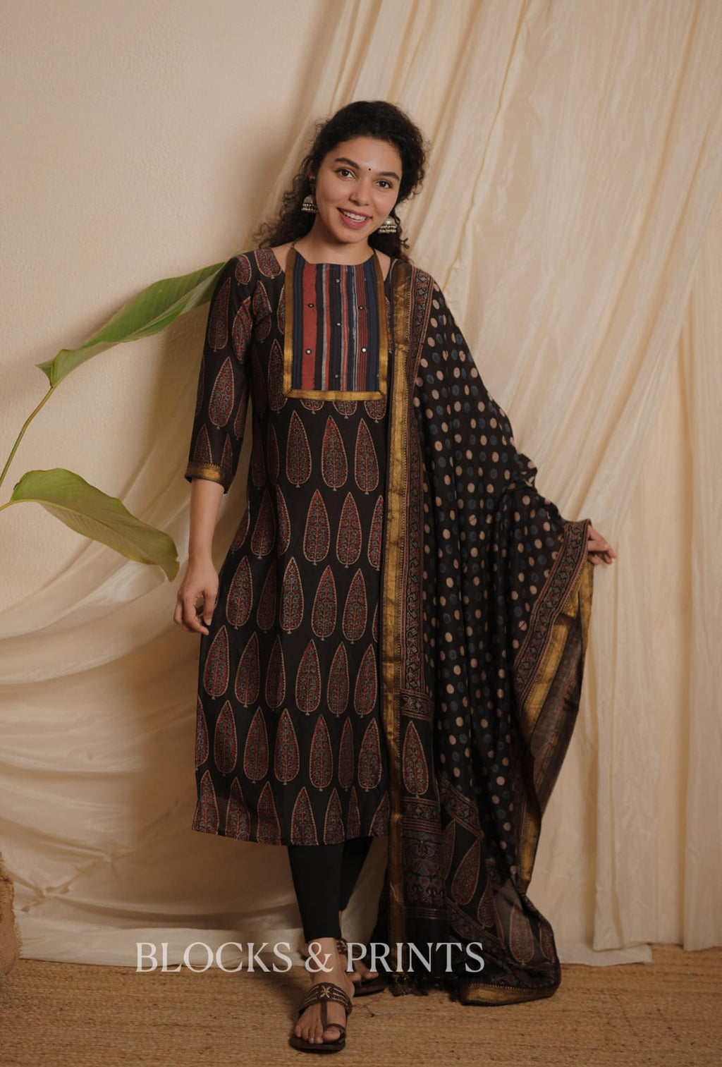 Designer Kurthi & Dupatta Set (Code - 1997 BK)