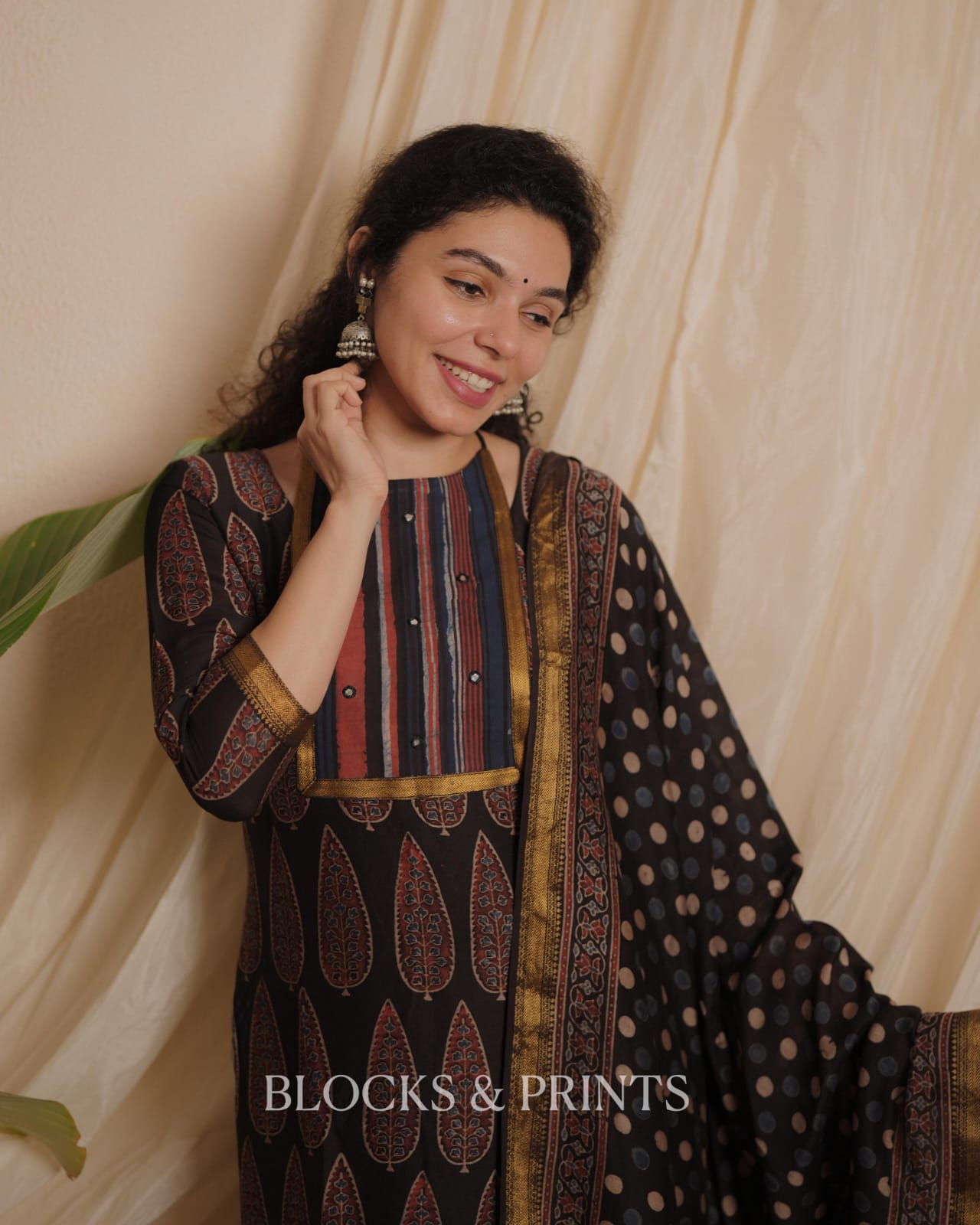 Designer Kurthi & Dupatta Set (Code - 1997 BK)