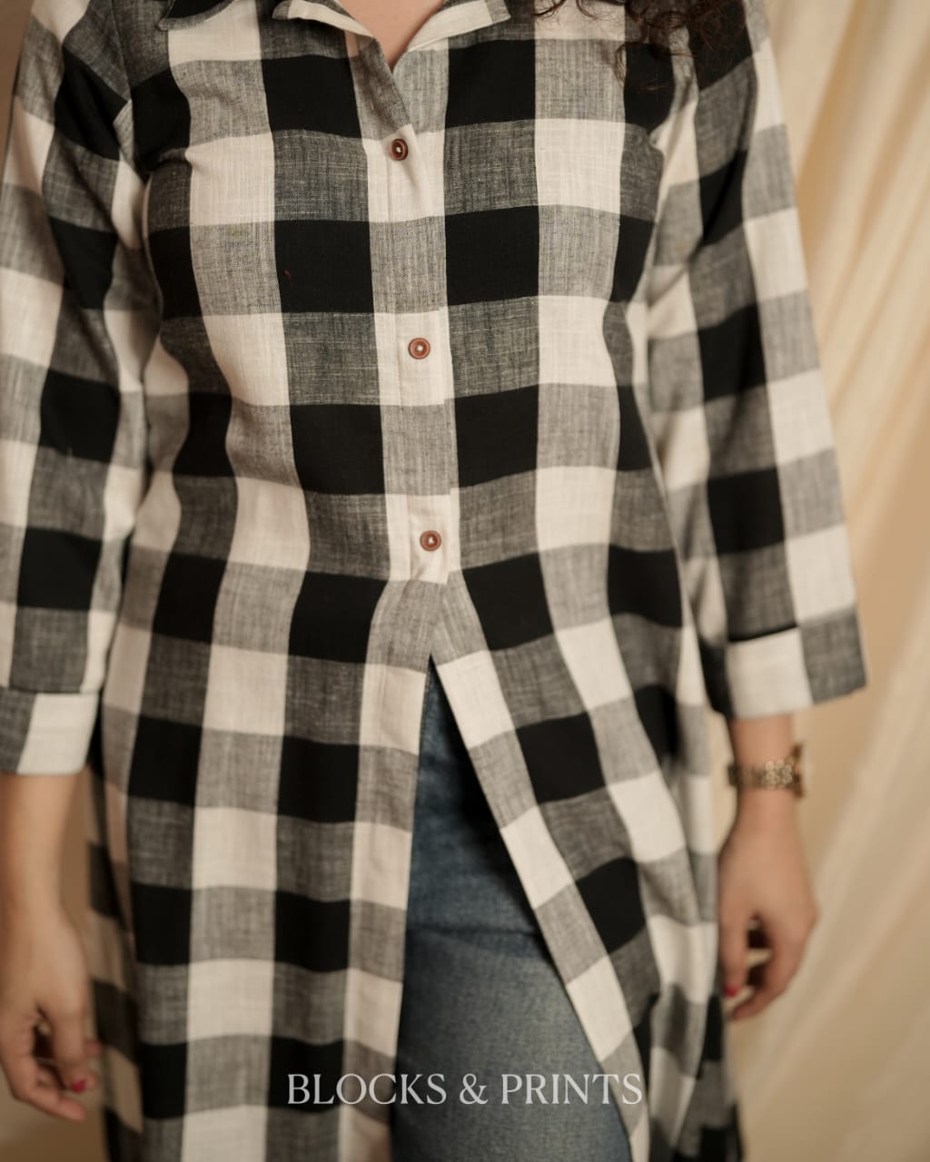 RS.600/- (50%Off on MRP Rs.1200/-) (Code - 2051 BK)