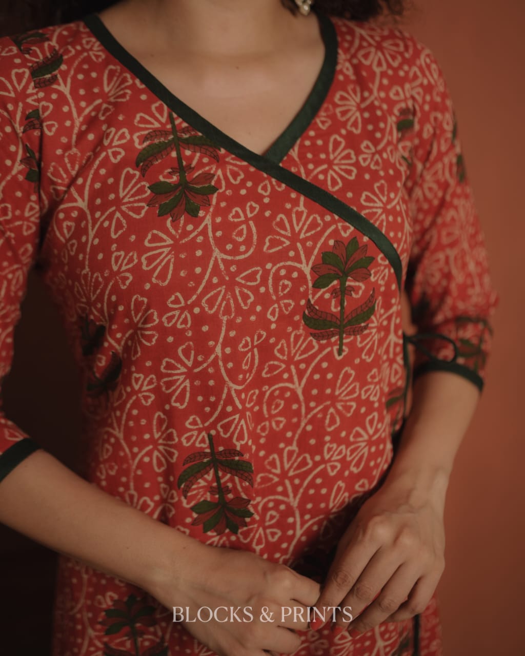 RS.490/- (50%Off on MRP Rs.980/-) (Code - 2046 BK)