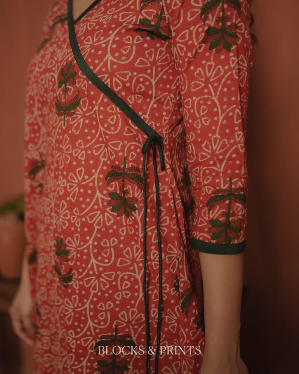 RS.490/- (50%Off on MRP Rs.980/-) (Code - 2046 BK)