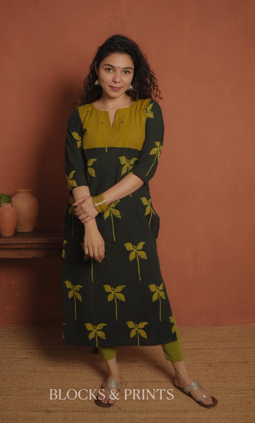 RS .700/- (50% Off on MRP Rs.1400/-) (Code - 2059 BK)