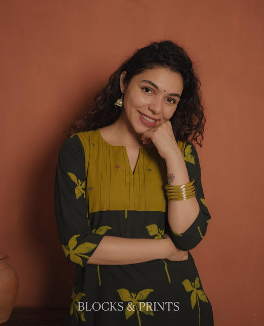 Designer Kurthi (Code - 2059 BK)