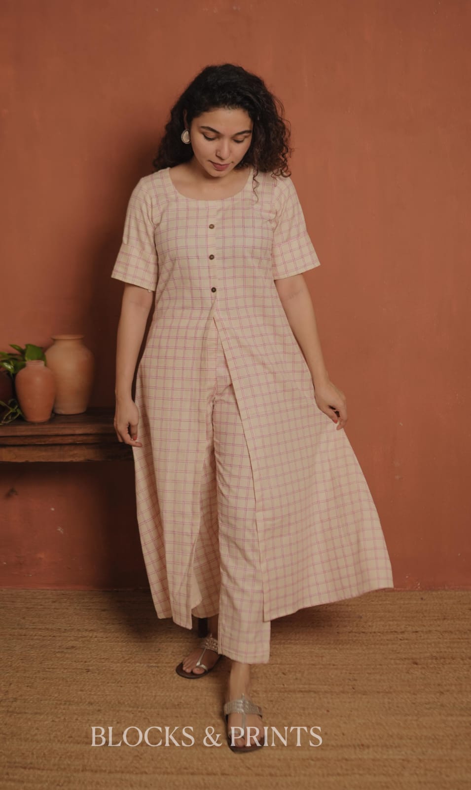 RS .750/- (50% Off on MRP Rs.1500/-) (Code - 2053 BK)