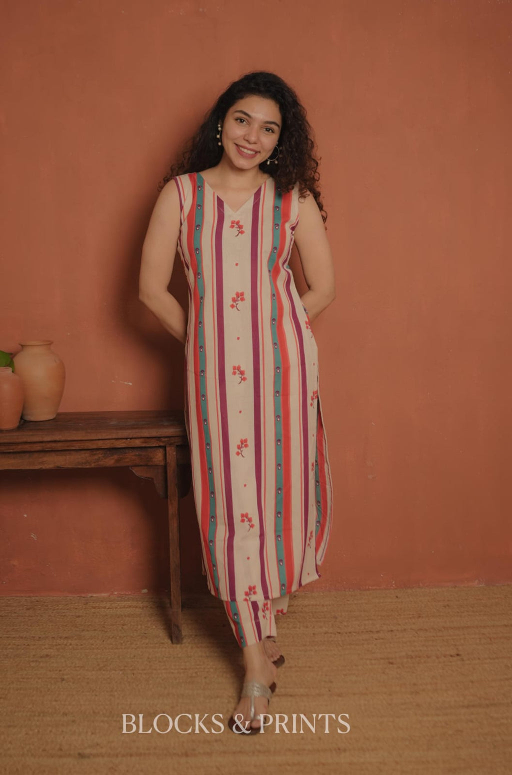 RS .700/- (50% Off on MRP Rs.1400/-) (Code - 2062 BK)