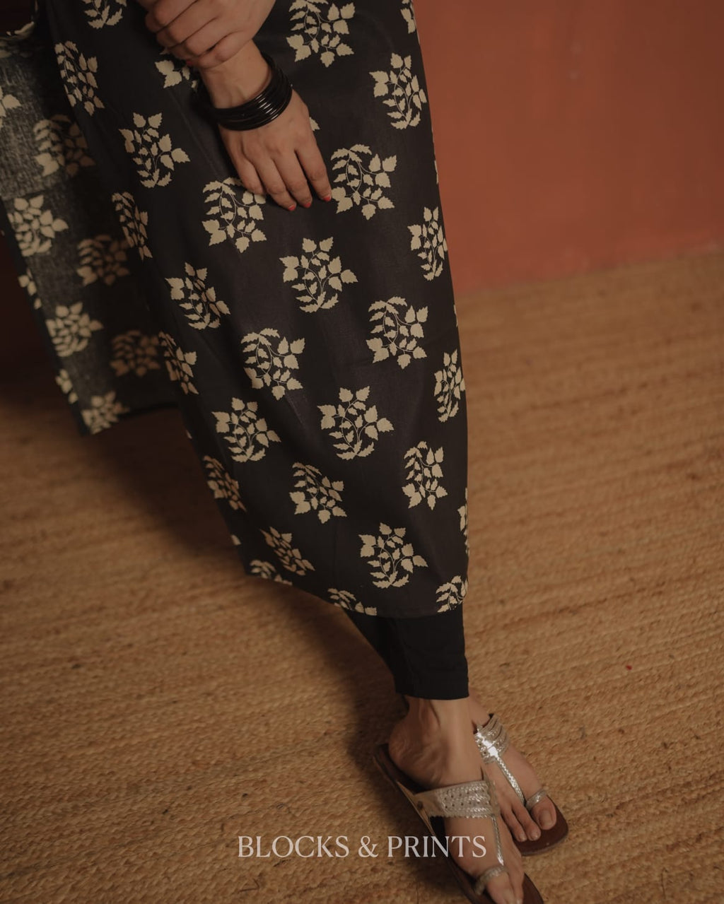 RS.490/- (50%Off on MRP Rs.980/-) (Code - 2065 BK)