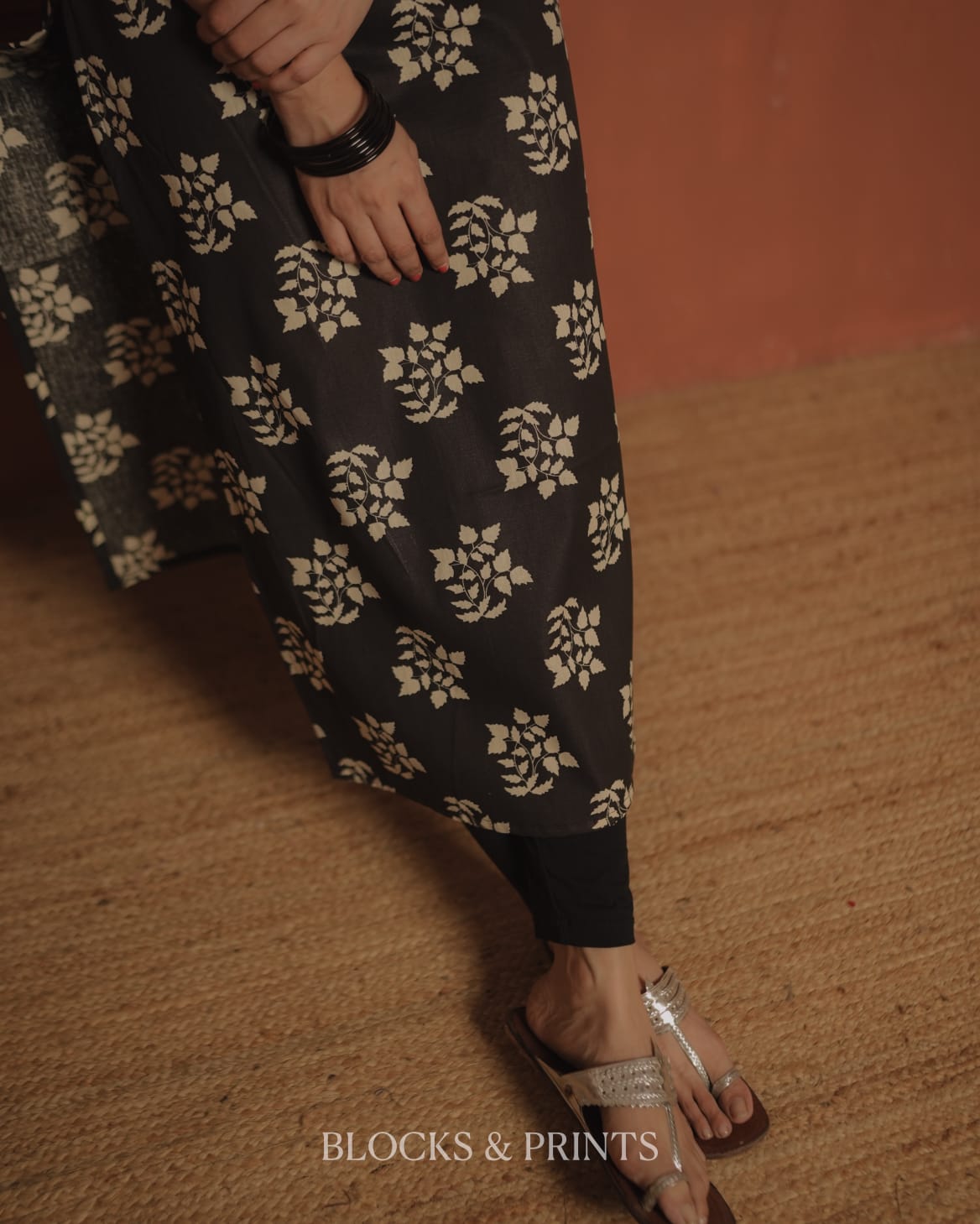 RS.490/- (50%Off on MRP Rs.980/-) (Code - 2065 BK)