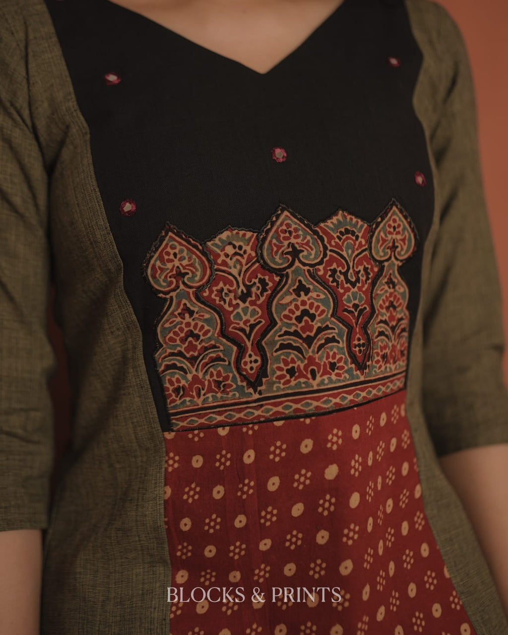 RS.640/- (50%Off on MRP Rs.1280/-)(Code - 2068 BK)