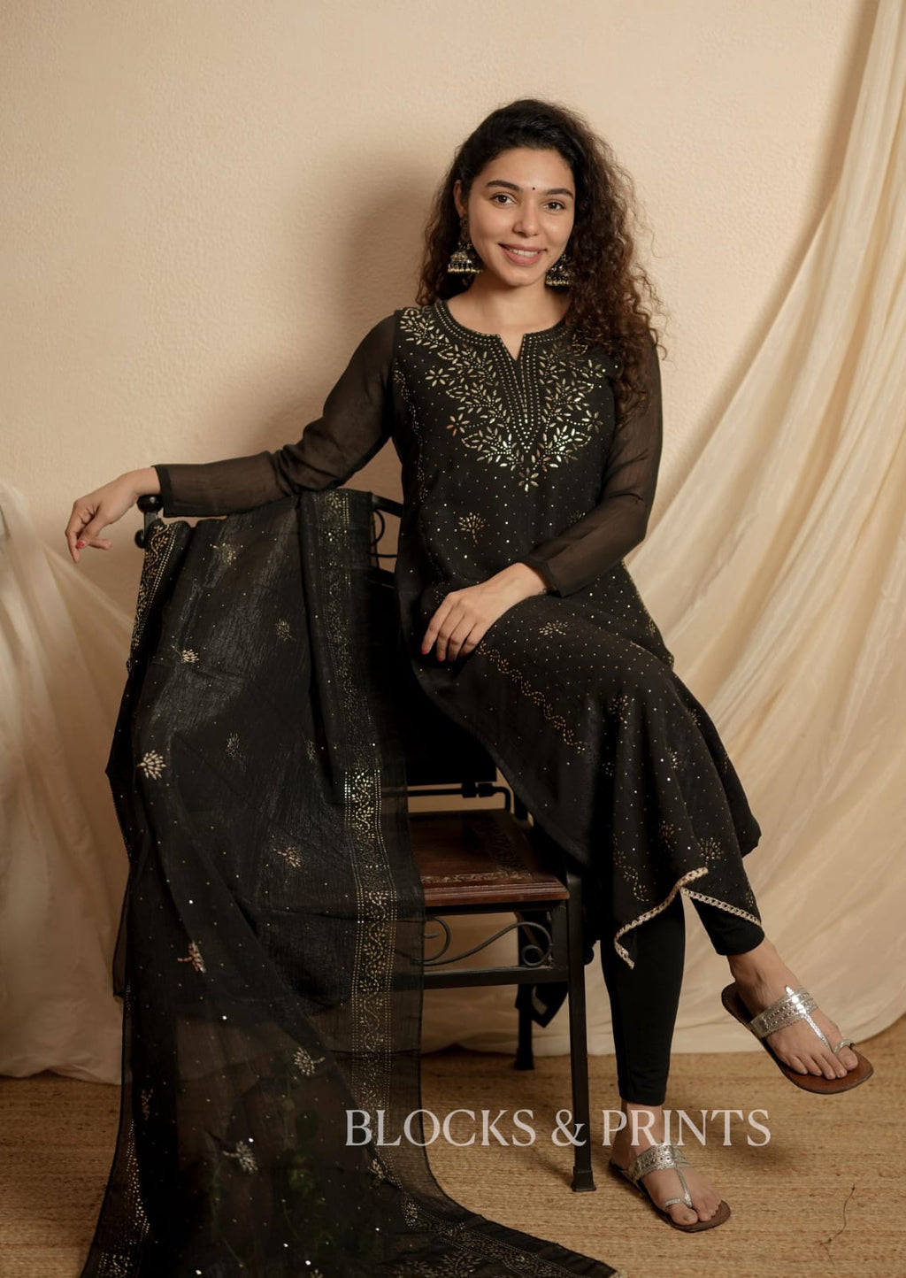 RS .1250/- (50% Off on MRP Rs.2500/-) (Code - 2038 BK)