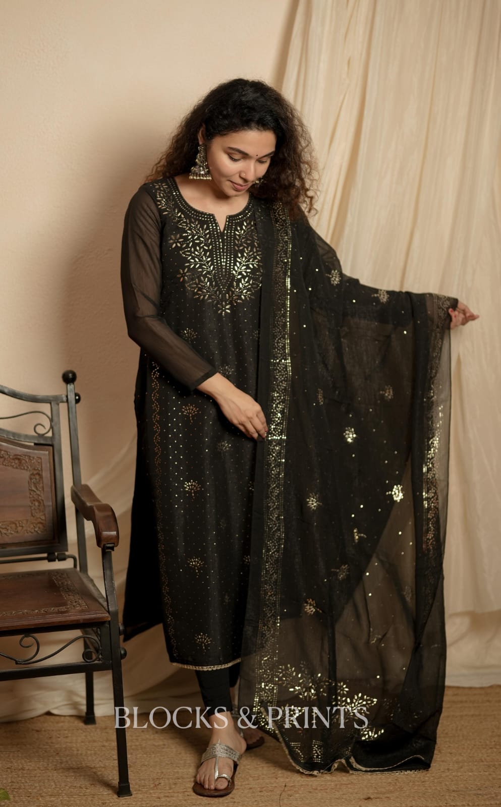 RS .1250/- (50% Off on MRP Rs.2500/-) (Code - 2038 BK)