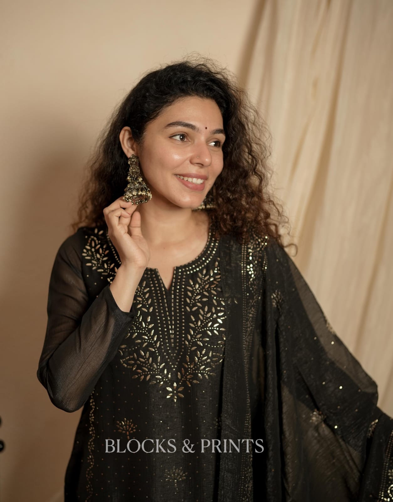 RS .1250/- (50% Off on MRP Rs.2500/-) (Code - 2038 BK)