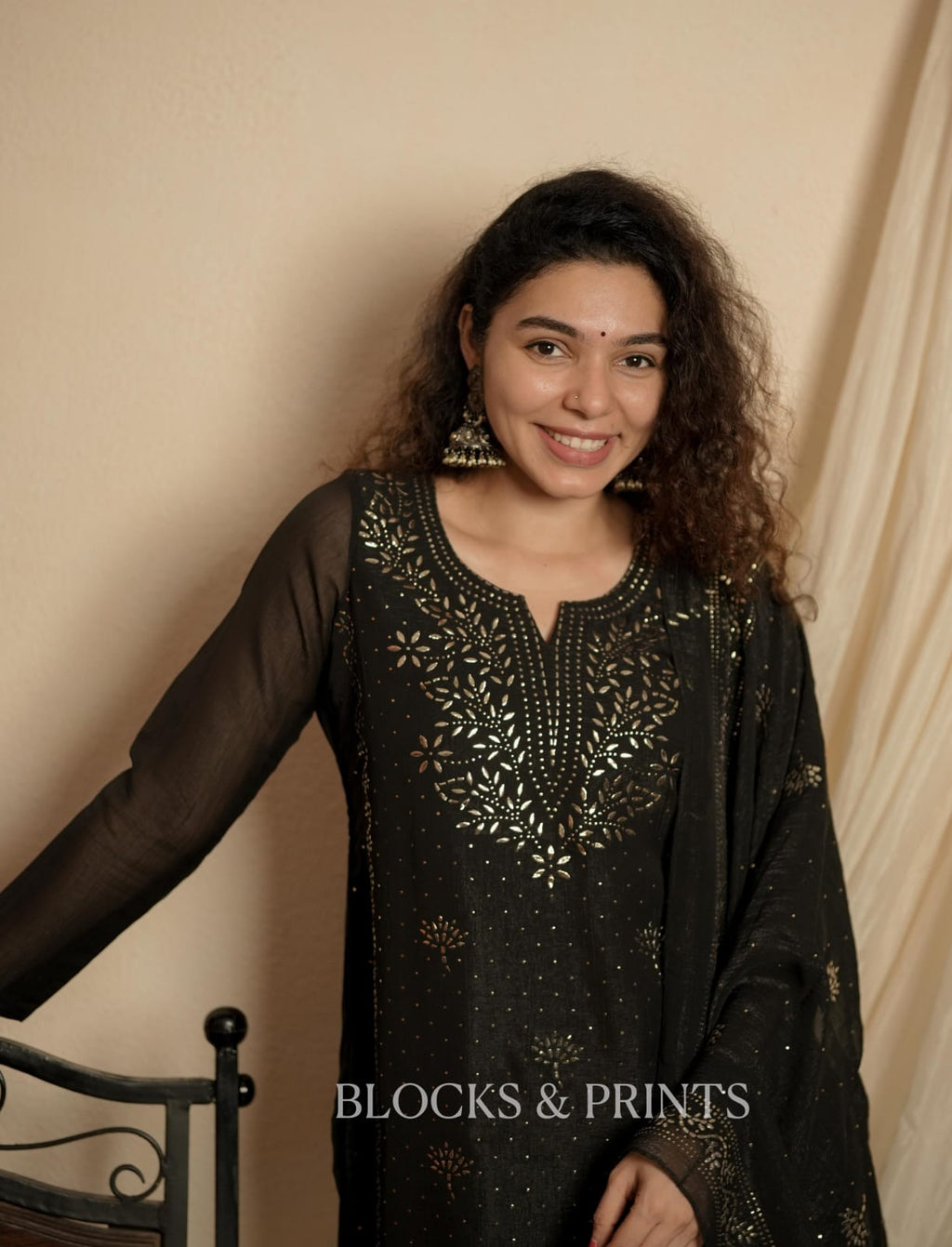 RS .1250/- (50% Off on MRP Rs.2500/-) (Code - 2038 BK)
