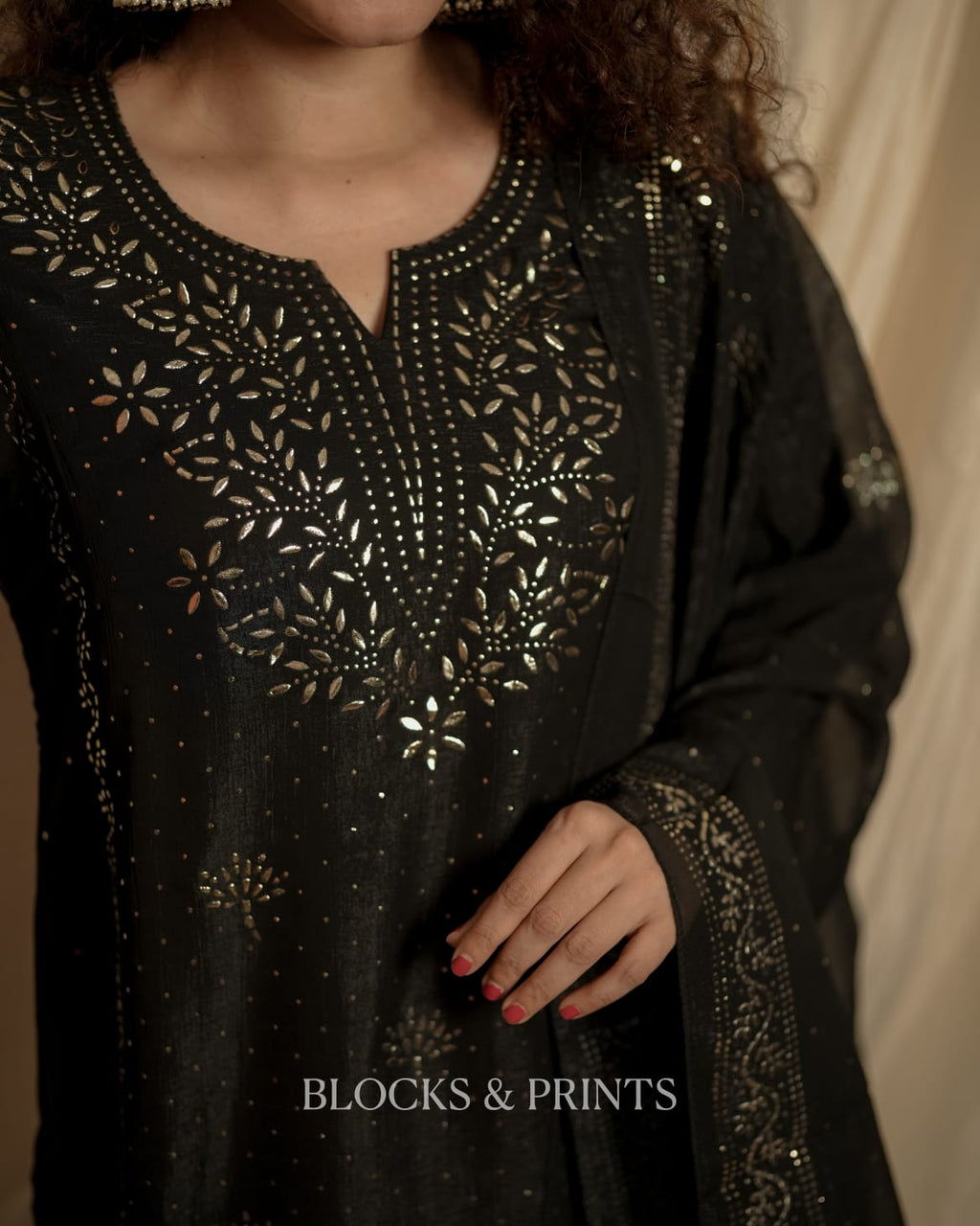 RS .1250/- (50% Off on MRP Rs.2500/-) (Code - 2038 BK)
