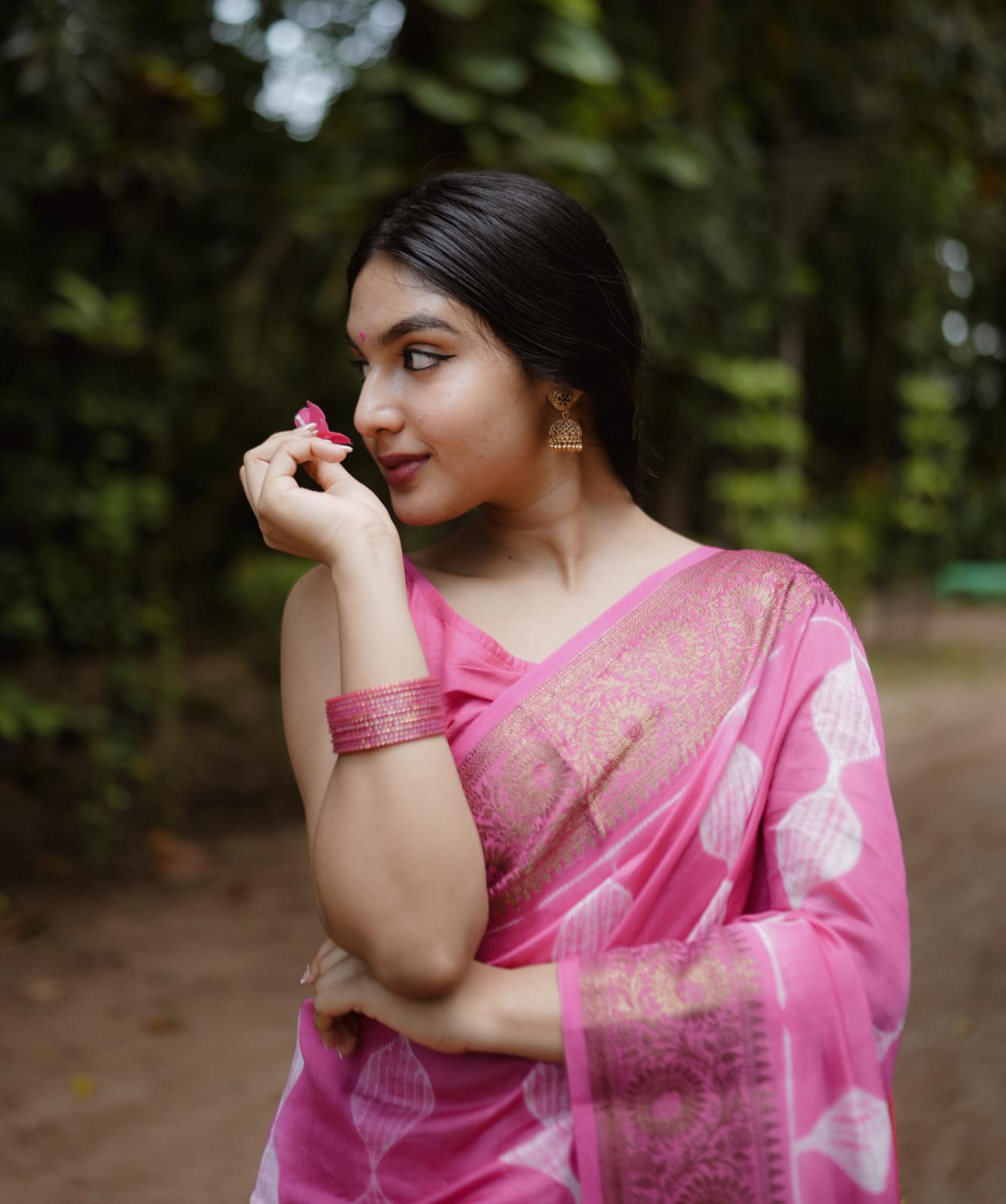 RS. 1350/- (50% Off on MRP Rs. 4500/-)( DS-877)