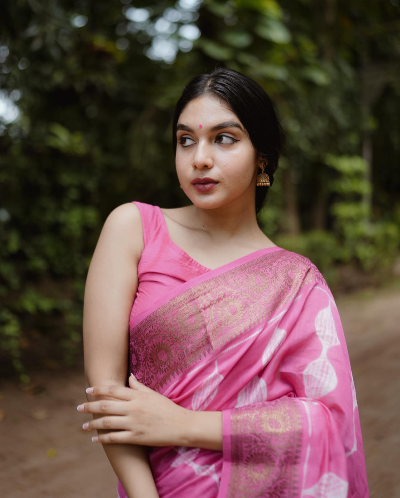 RS. 1350/- (50% Off on MRP Rs. 4500/-)( DS-877)