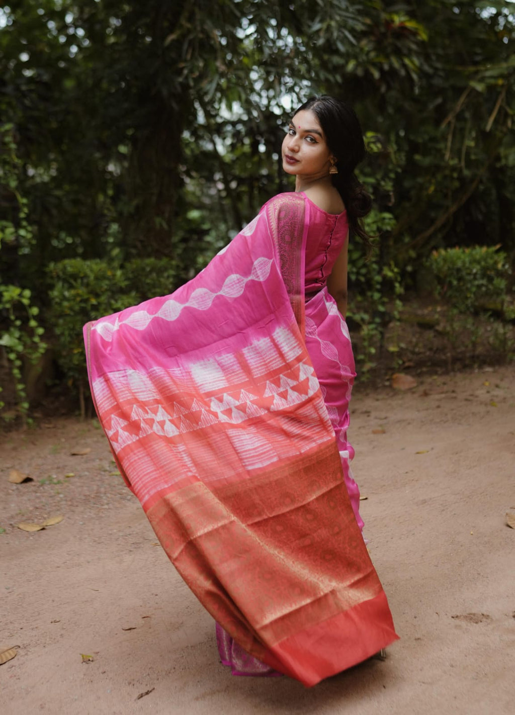 RS. 1350/- (50% Off on MRP Rs. 4500/-)( DS-877)