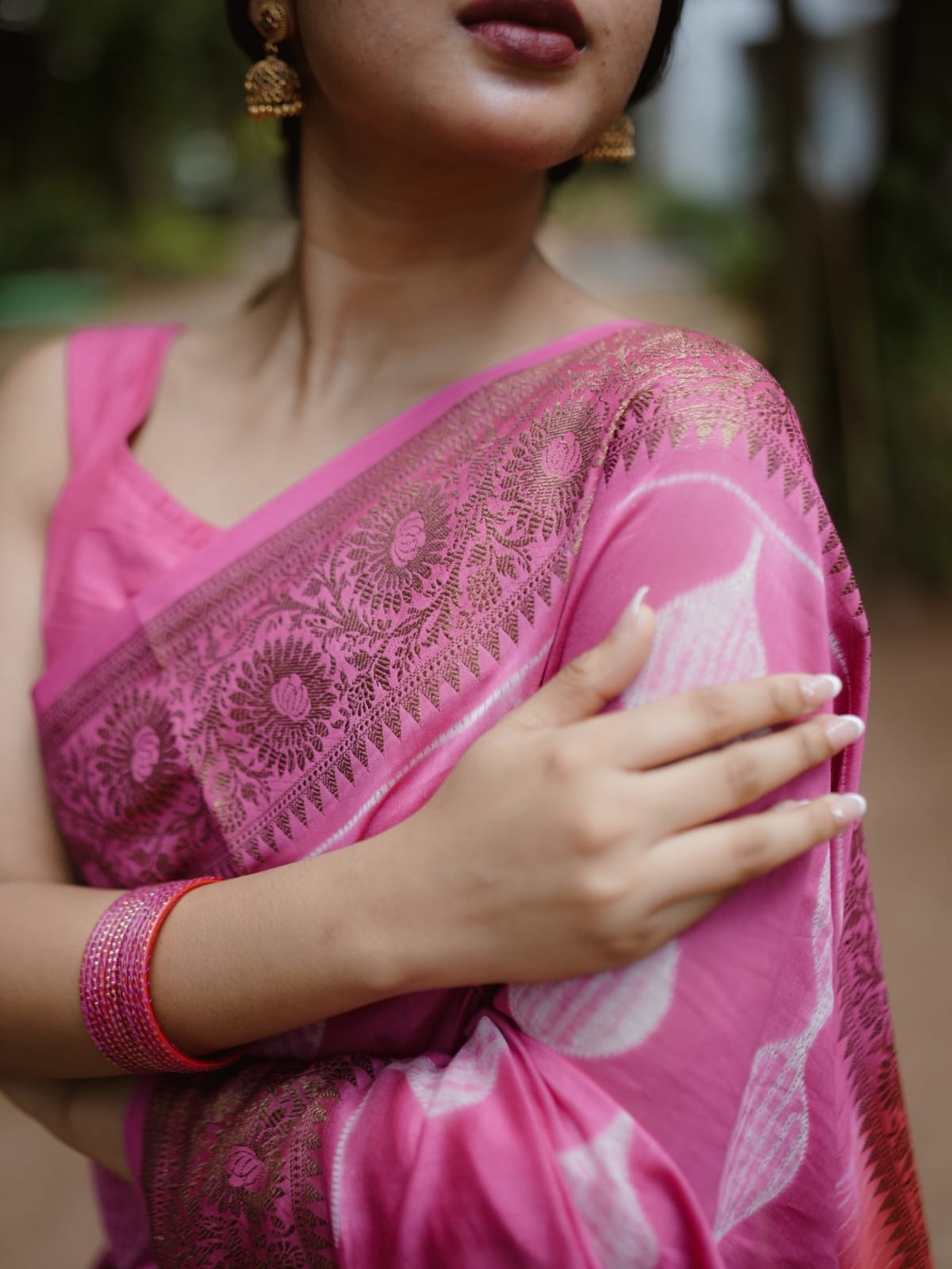 RS. 1350/- (50% Off on MRP Rs. 4500/-)( DS-877)