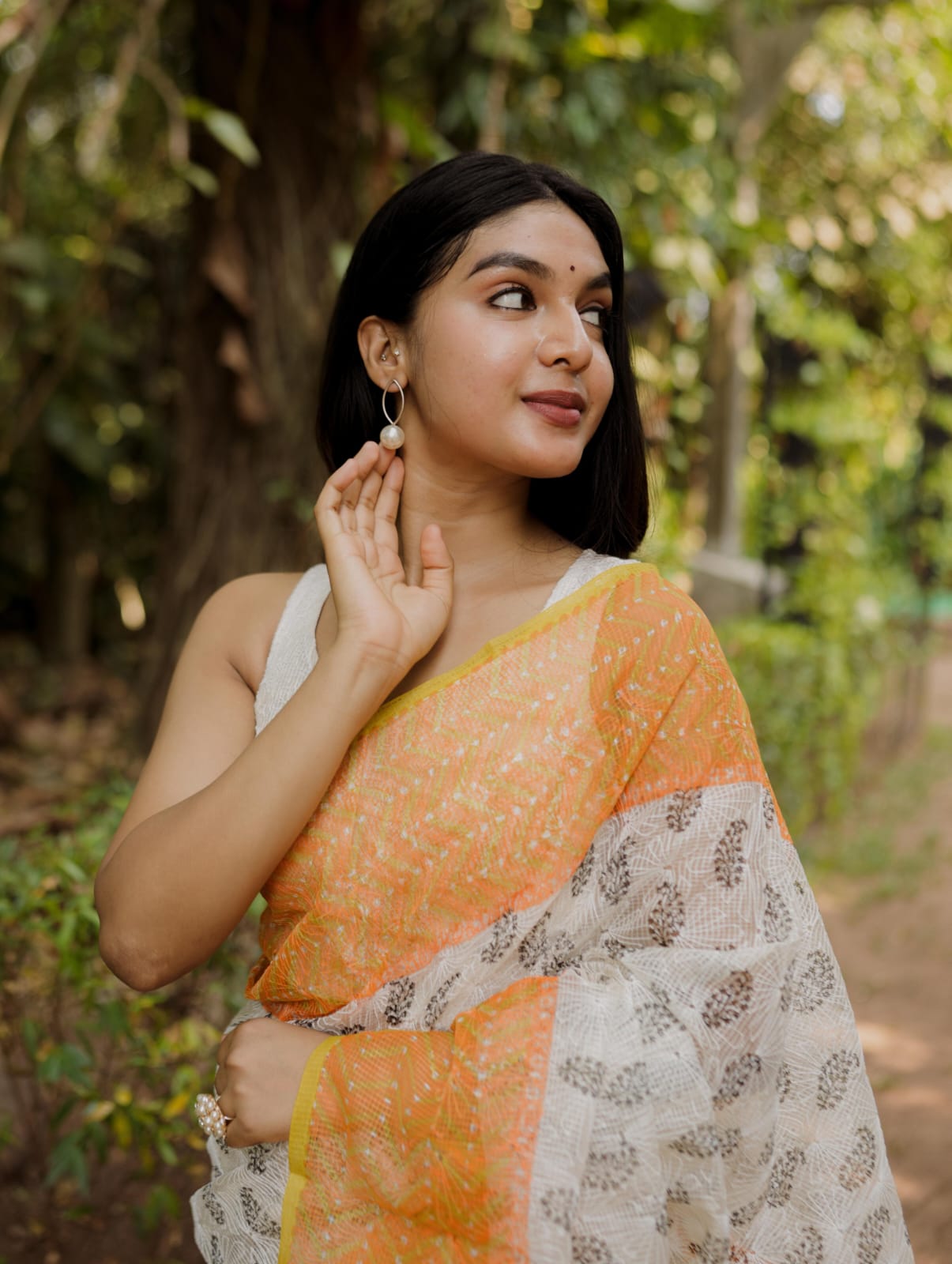 RS.960/- (60% Off on MRP Rs.2400/-)( DS-427)
