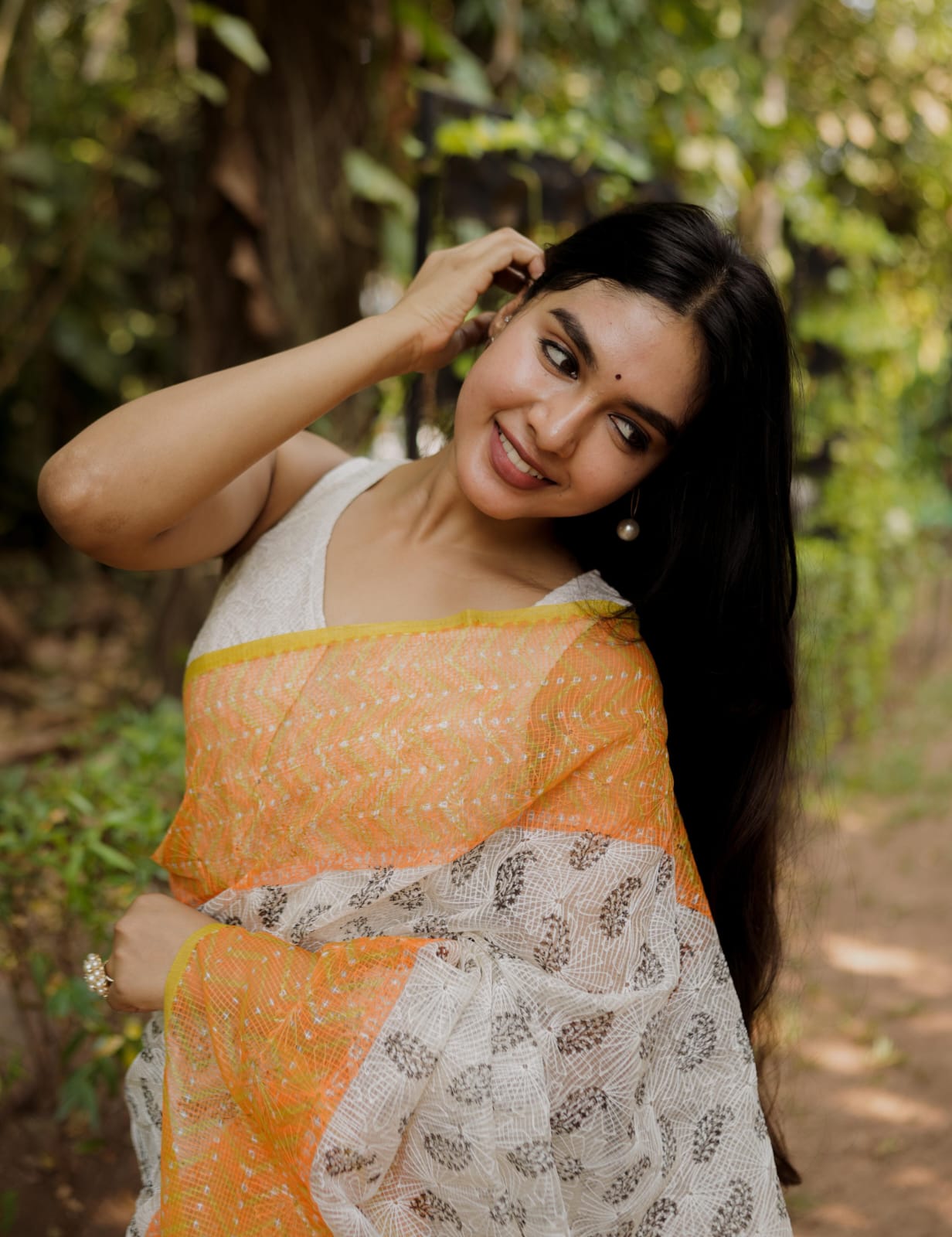 RS.960/- (60% Off on MRP Rs.2400/-)( DS-427)