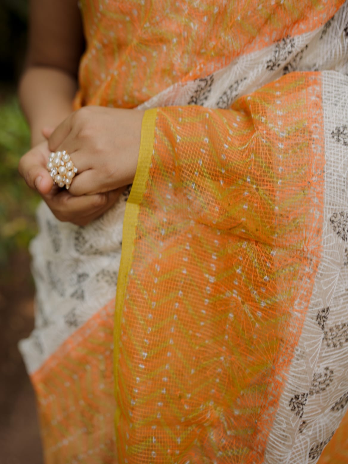 RS.960/- (60% Off on MRP Rs.2400/-)( DS-427)