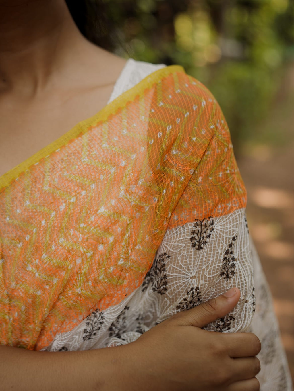 RS.960/- (60% Off on MRP Rs.2400/-)( DS-427)