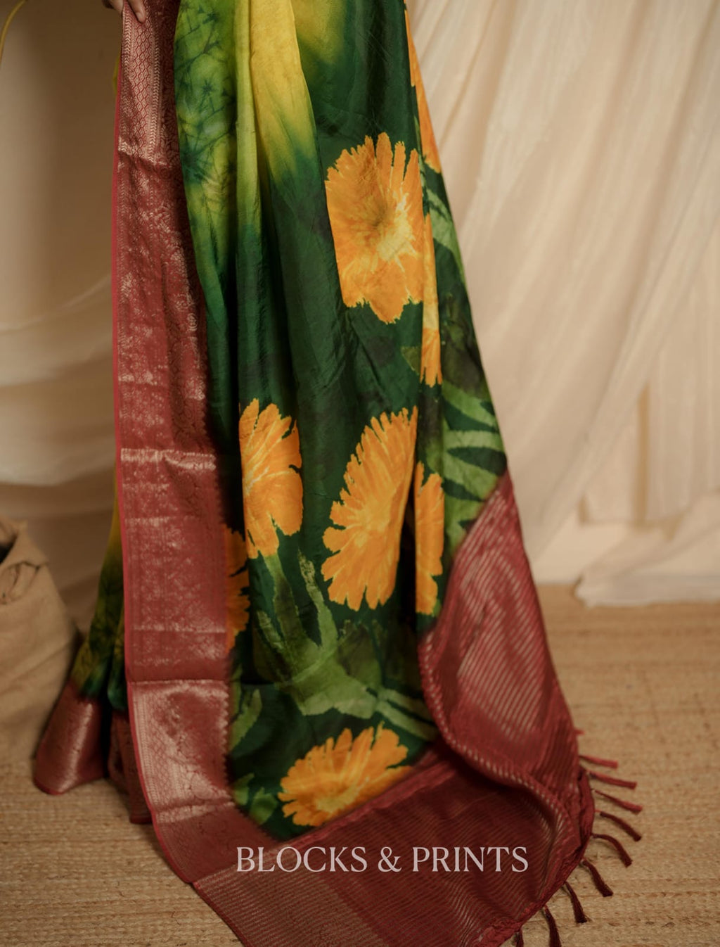RS .950/- (50% Off on MRP Rs.1900/-)(Code - 101 SS)