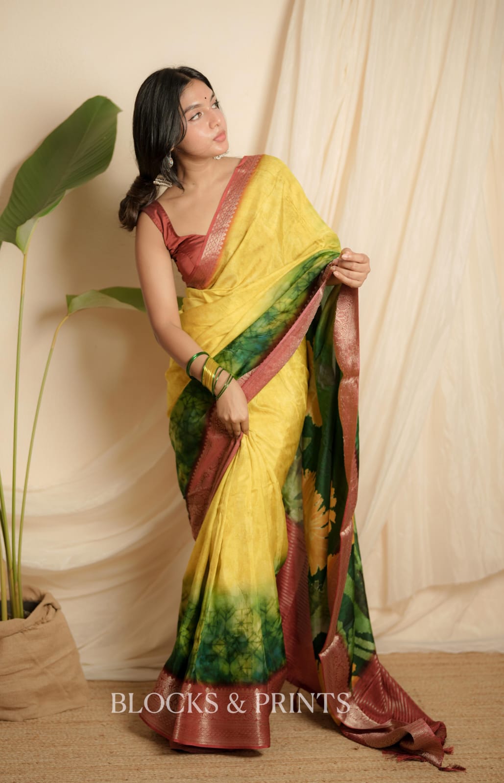 RS .950/- (50% Off on MRP Rs.1900/-)(Code - 101 SS)