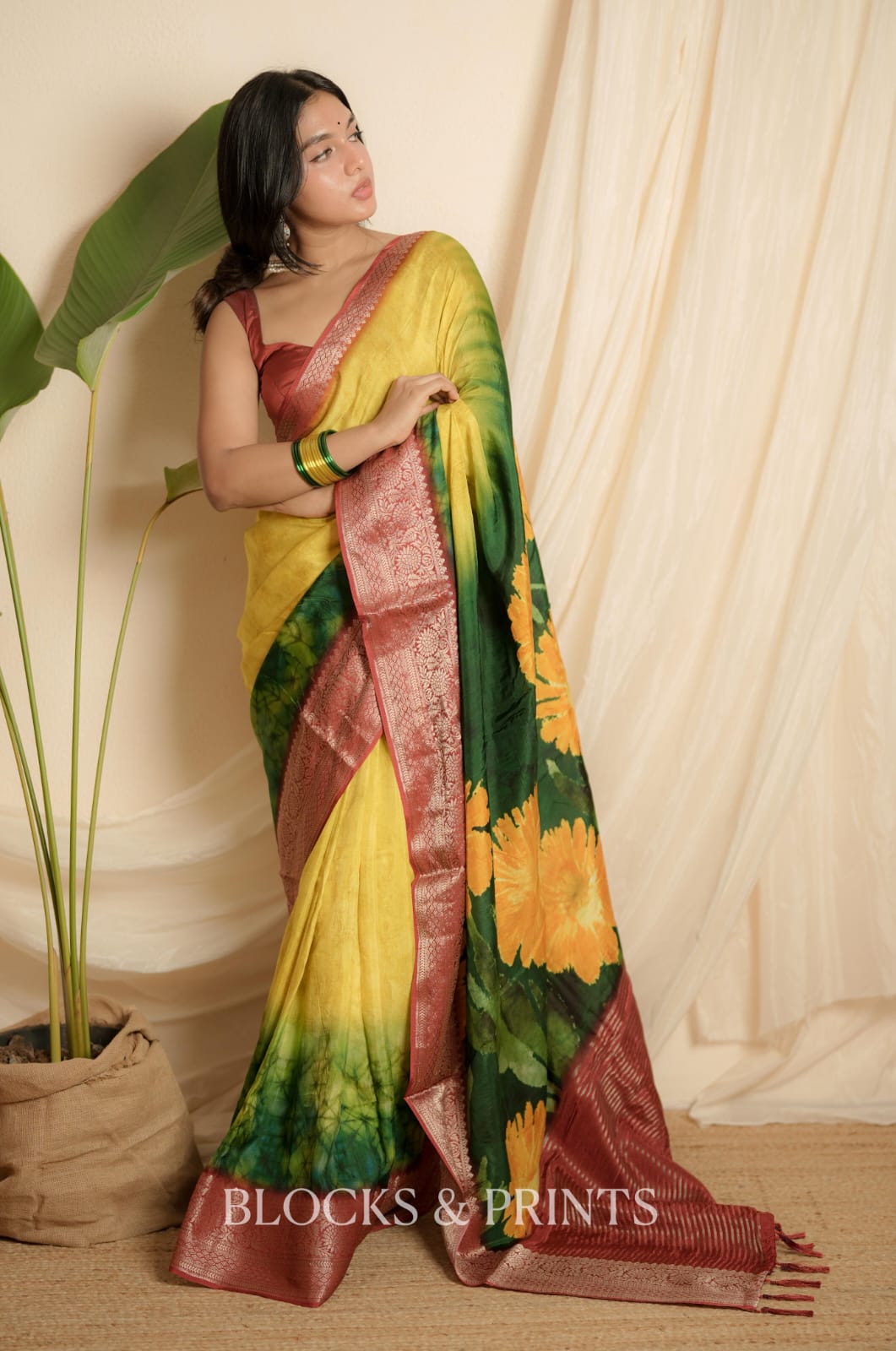 RS .950/- (50% Off on MRP Rs.1900/-)(Code - 101 SS)
