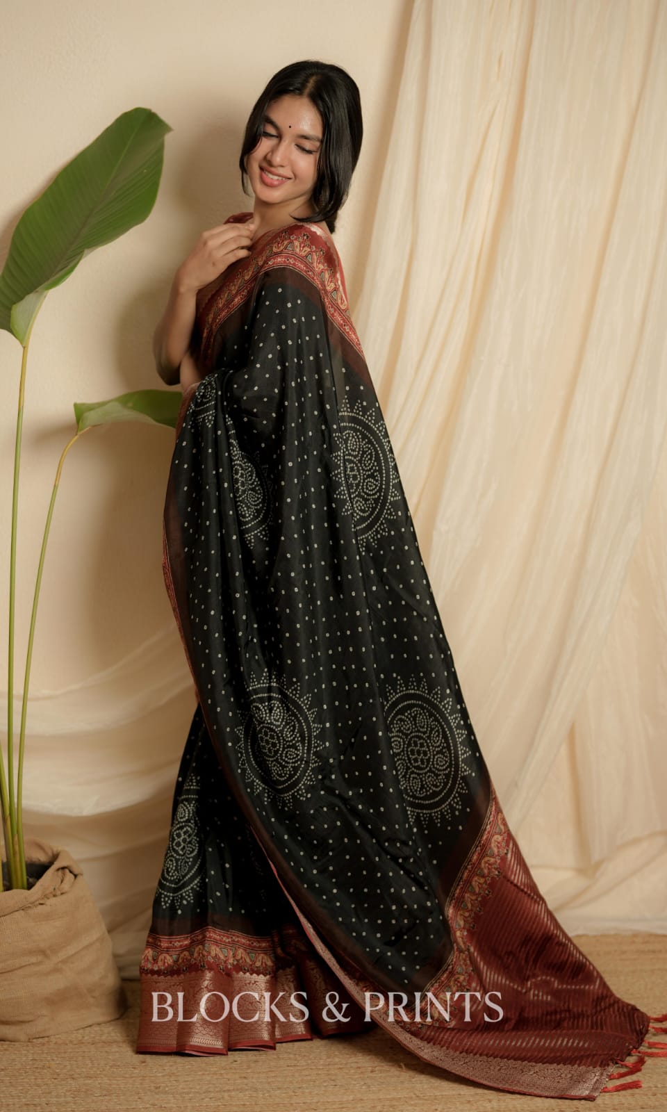 Silk Saree(Code - 104 SS)