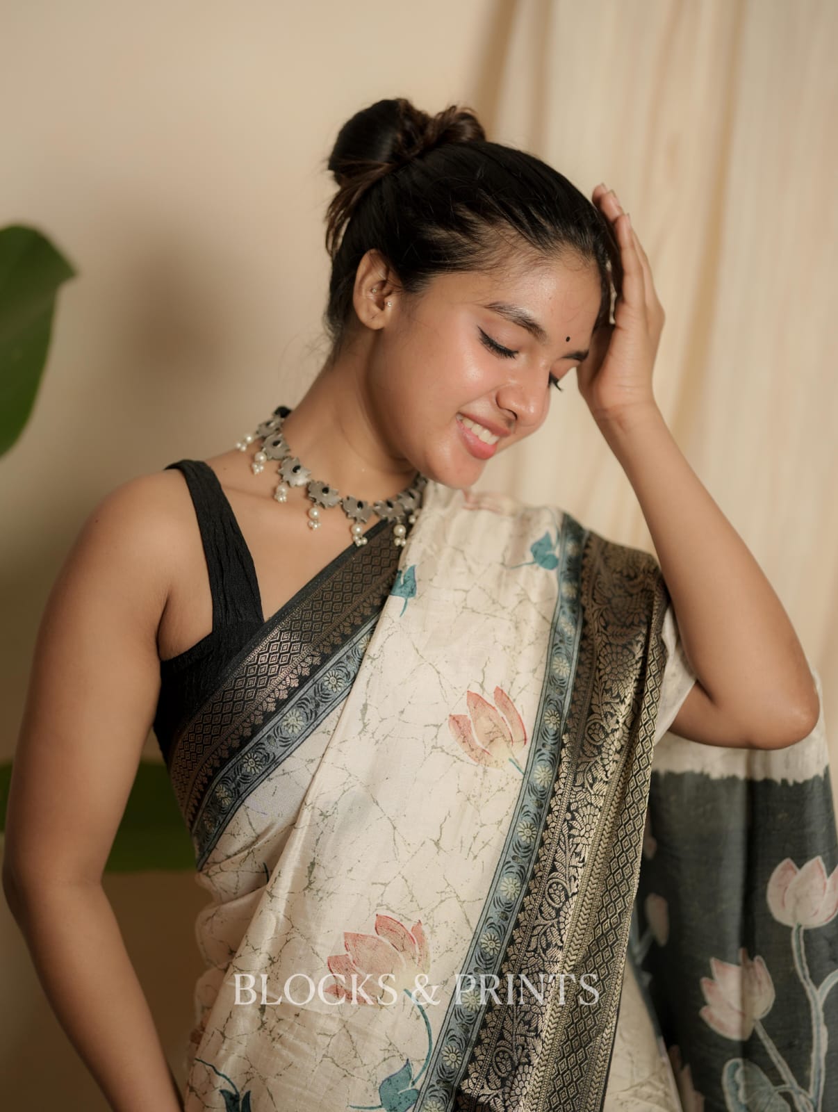 Silk Saree (Code - 106 SS)