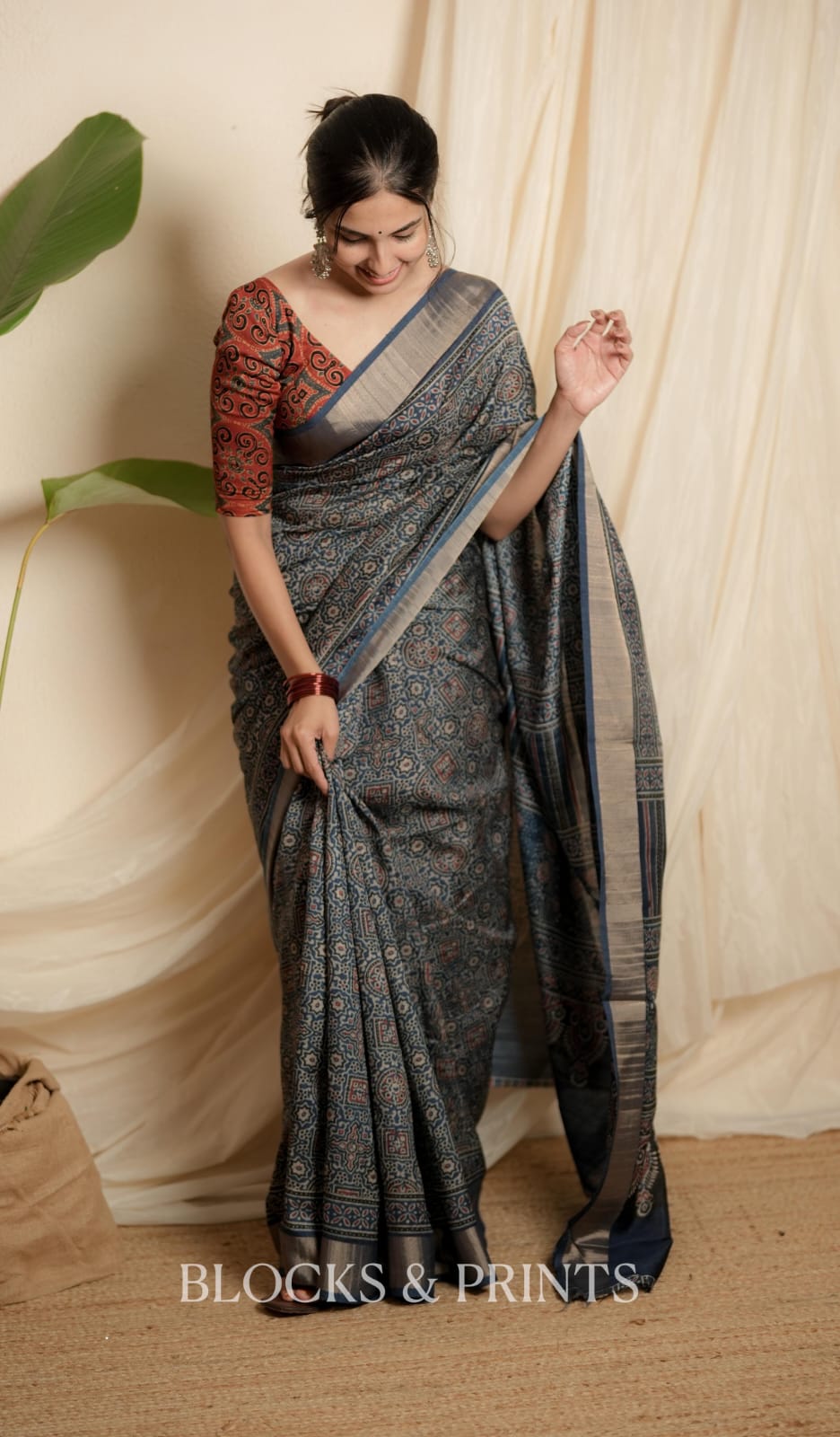RS .1200/- (50% Off on MRP Rs.2400/-) (Code - 112 SS)