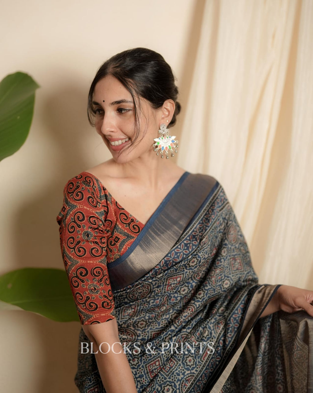 RS .1200/- (50% Off on MRP Rs.2400/-) (Code - 112 SS)