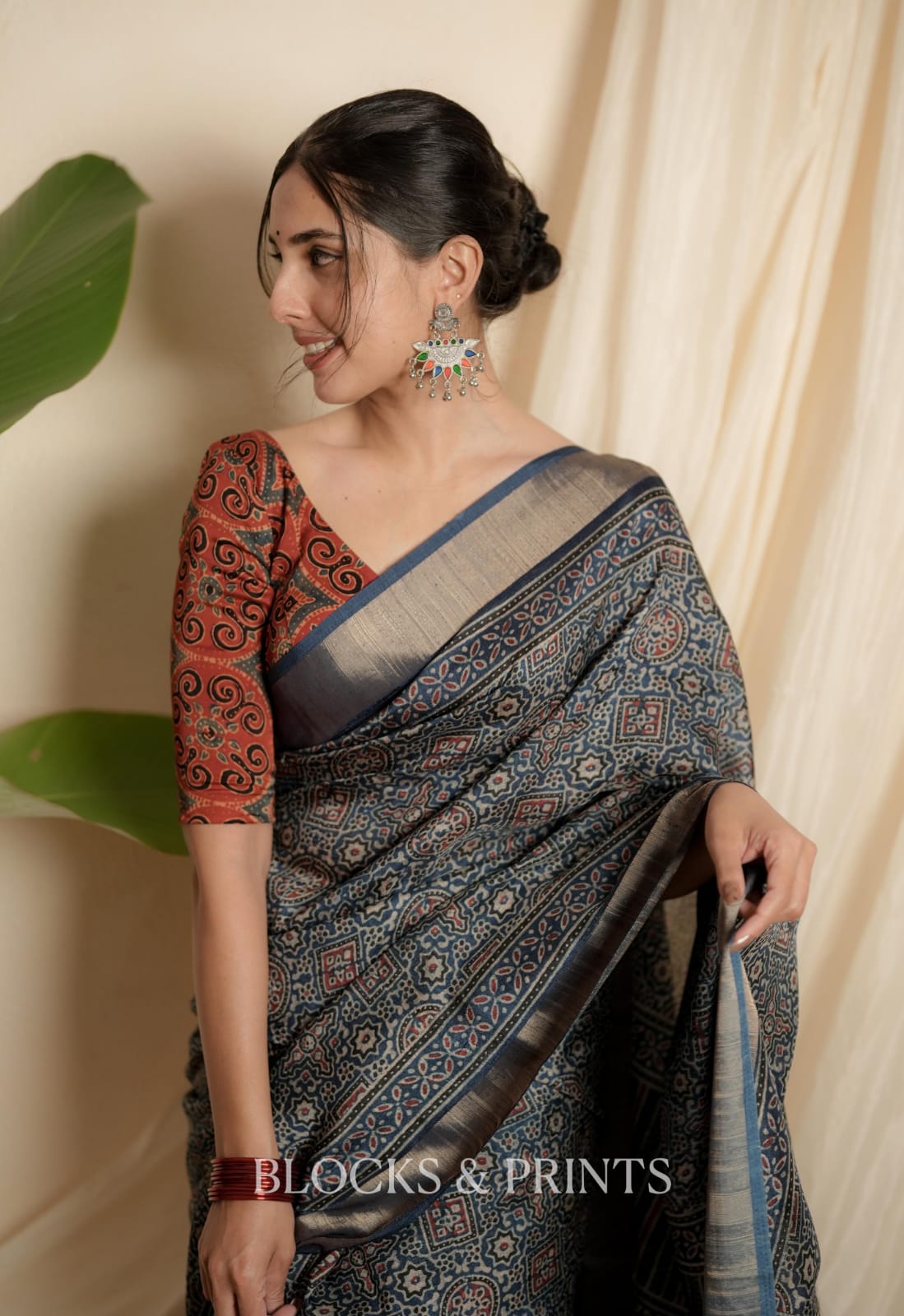 RS .1200/- (50% Off on MRP Rs.2400/-) (Code - 112 SS)