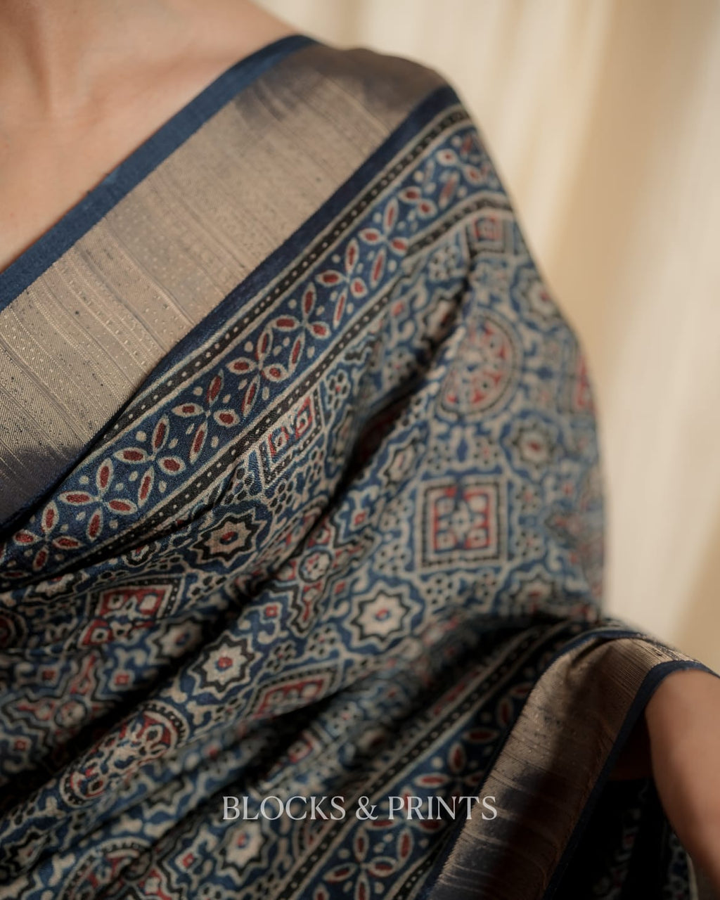 RS .1200/- (50% Off on MRP Rs.2400/-) (Code - 112 SS)